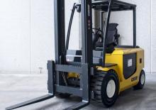 Chariots élevateurs frontaux  electriques Carer R 50 H²S