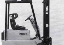 Chariots élevateurs frontaux  electriques Clark TM 16 N