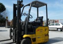 Chariots élevateurs frontaux  electriques OM XE 15/3 H