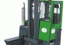 Chariots élévateurs multidirectionnels diesel Combi-Lift CB 3000