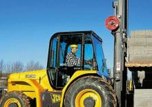Chariots élévateurs tout terrain JCB 930