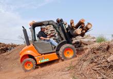 Chariots élévateurs tout terrain Ausa C 150 H x2