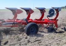 Charrue Unia Ibis XLS 3+1 Corn