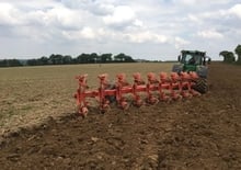 Charrue Kuhn Multi-Leader XT 9 NSH