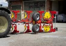 Charrue Pöttinger Servo 3000