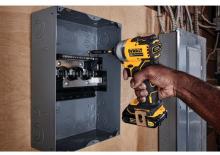 Clés et tournevis à chocs sans fil DEWALT DCF809C1