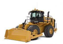 Bouteur sur pneus Caterpillar 824K