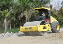 Rouleaux monocylindres Bomag BW 212 D-40