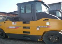 Rouleaux sur pneus XCMG XP163