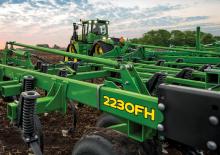 Cultivateurs John Deere 2230FH