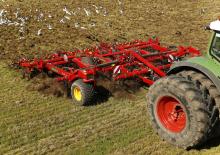 Cultivateurs Väderstad Swift 640
