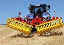 Cultivateurs Pöttinger Synkro 4020 K