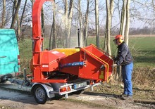 Déchiqueteuses de bois Dücker HM 200