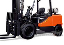 Chariots élevateurs frontaux diesel Doosan D50SC-5