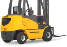 Chariots élevateurs frontaux diesel Jungheinrich DFG 15