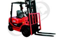 Chariots élevateurs frontaux diesel Belet DV 15 BVA