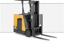 Chariots élevateurs frontaux  electriques Caterpillar EC 15