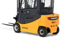 Chariots élevateurs frontaux  electriques Jungheinrich EFG 320