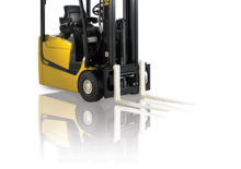 Chariots élevateurs frontaux  electriques Yale ERP15VC