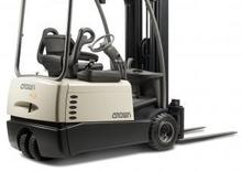Chariots élevateurs frontaux  electriques Crown SC 3220 1,6