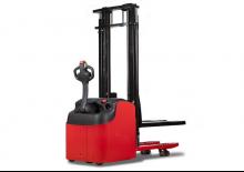 Gerbeurs à conducteur accompagnant Manitou ES 612 LI