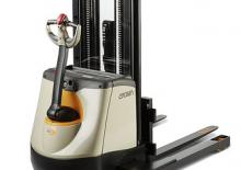 Gerbeurs à conducteur accompagnant Crown SX 3000-30 TL-3236