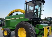Ensileuses - traction 2 roues John Deere 6910
