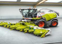 Ensileuses - traction 4 roues Claas Jaguar 830