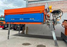 Épandeurs alimentaire avec conteneurs Gmeiner STA 7000 L Premium