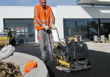 Plaques vibrantes unidirectionnelles Bomag BP 25/50