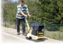 Plaques vibrantes réversibles Bomag BPR 25/40