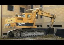 Excavatrice sur chenilles Caterpillar 215 D LC