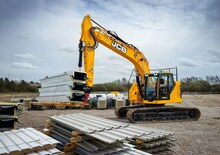Excavatrice sur chenilles JCB 245XR