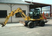Excavatrice sur chenilles Kramer 808