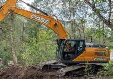 Excavatrice sur chenilles Case CX260E