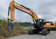 Excavatrice sur chenilles Case CX380C