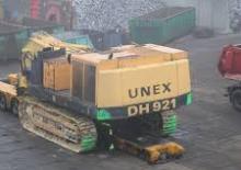 Excavatrice sur chenilles Unex DH 921