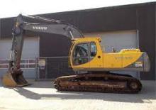 Excavatrice sur chenilles Volvo EC240