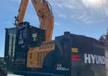 Excavatrice sur chenilles Hyundai HX220HW