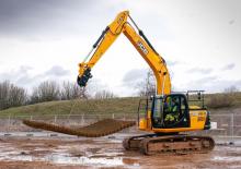 Excavatrice sur chenilles JCB JS180LC