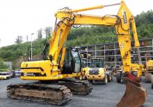 Excavatrice sur chenilles JCB JZ235
