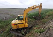 Excavatrice sur chenilles SDLG LG690E 