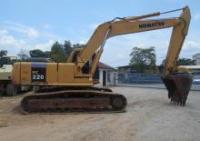 Excavatrice sur chenilles Komatsu PC220-2