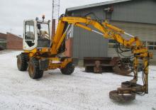 Excavatrice sur pneus Mecalac 11 CXi