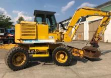 Excavatrice sur pneus Benmac 3.08 EX