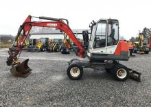 Excavatrice sur pneus Neuson 5501 WD