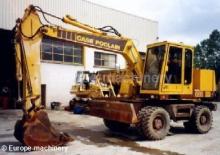 Excavatrice sur pneus Case Poclain 688 B P2AL