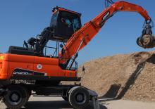 Manipulateurs de matériaux Doosan DX230WMH-5