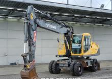Excavatrice sur pneus Volvo EW170