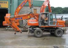 Excavatrice sur pneus Fiat-Hitachi FH 150 W.3